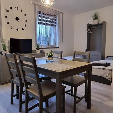 Noclegi Na Lacznej Świebodzice Extérieur photo