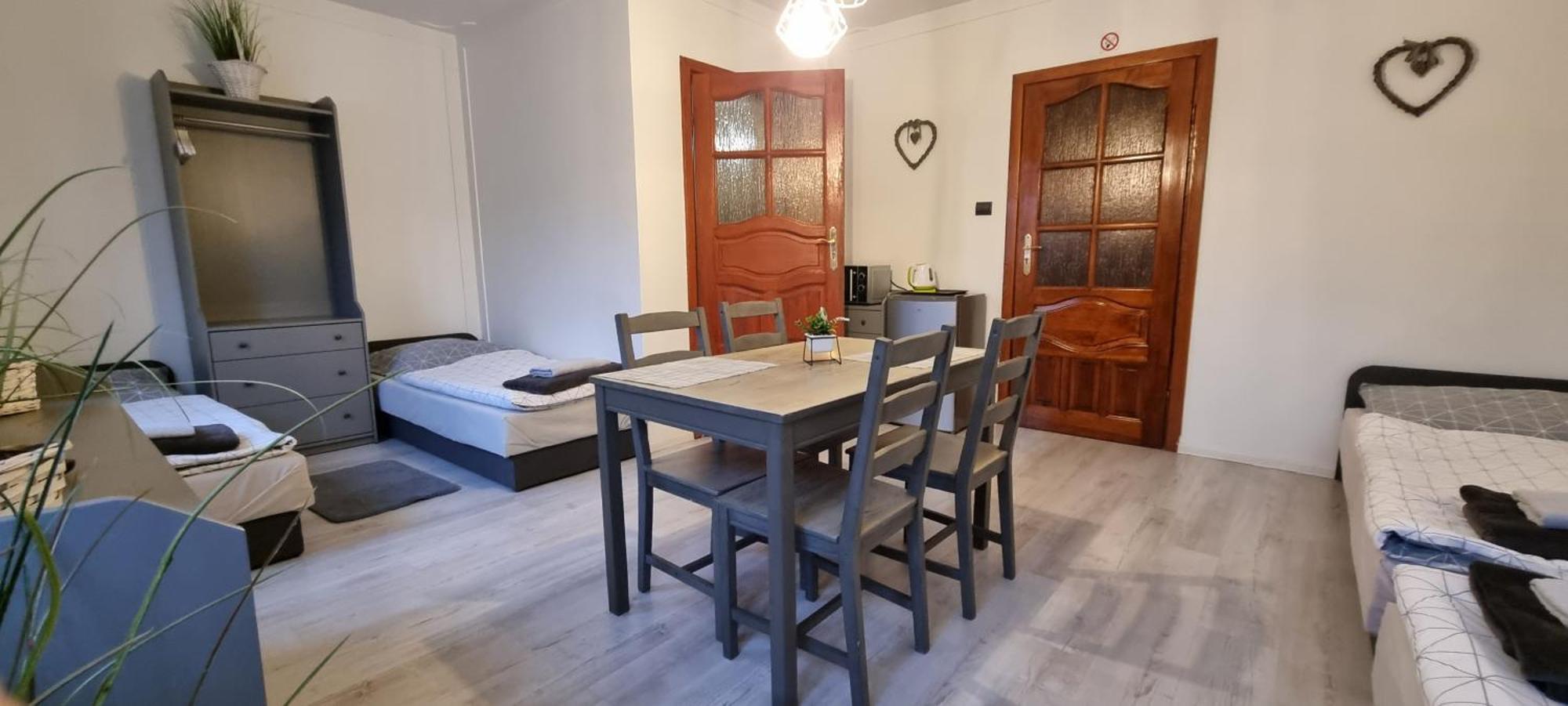 Noclegi Na Lacznej Świebodzice Extérieur photo