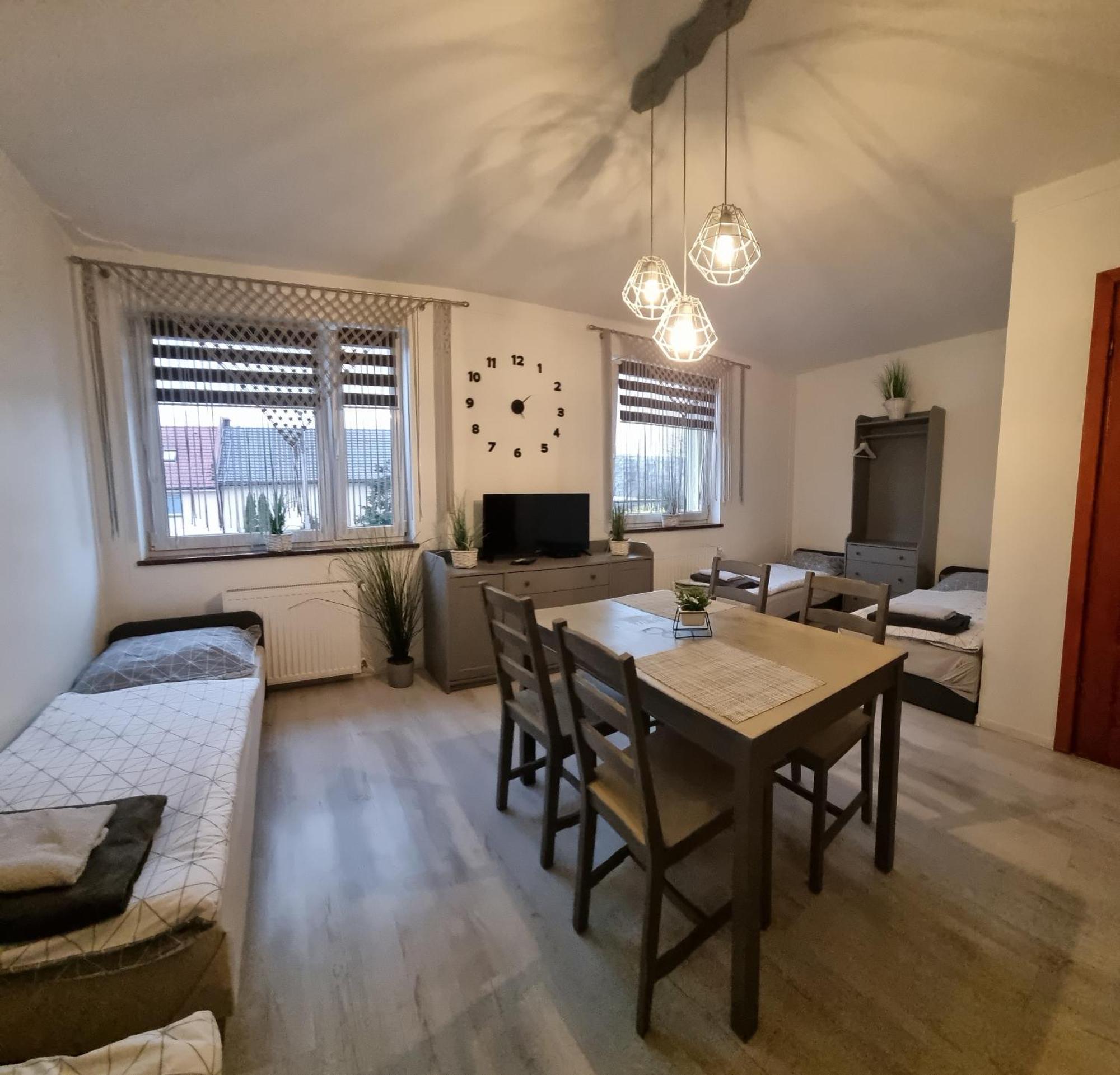 Noclegi Na Lacznej Świebodzice Extérieur photo