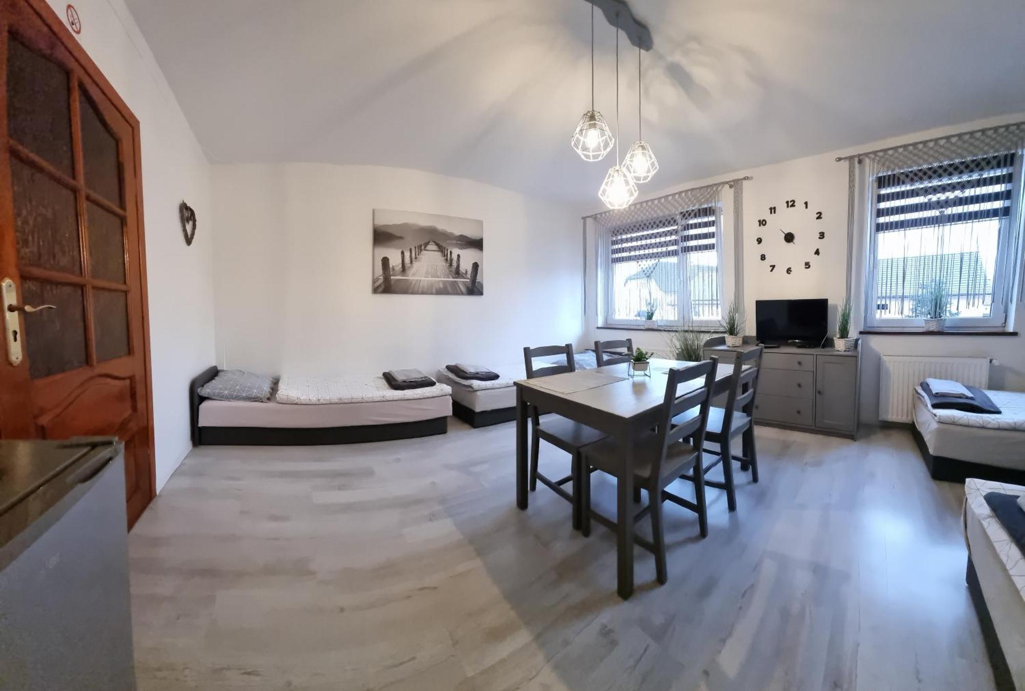 Noclegi Na Lacznej Świebodzice Extérieur photo